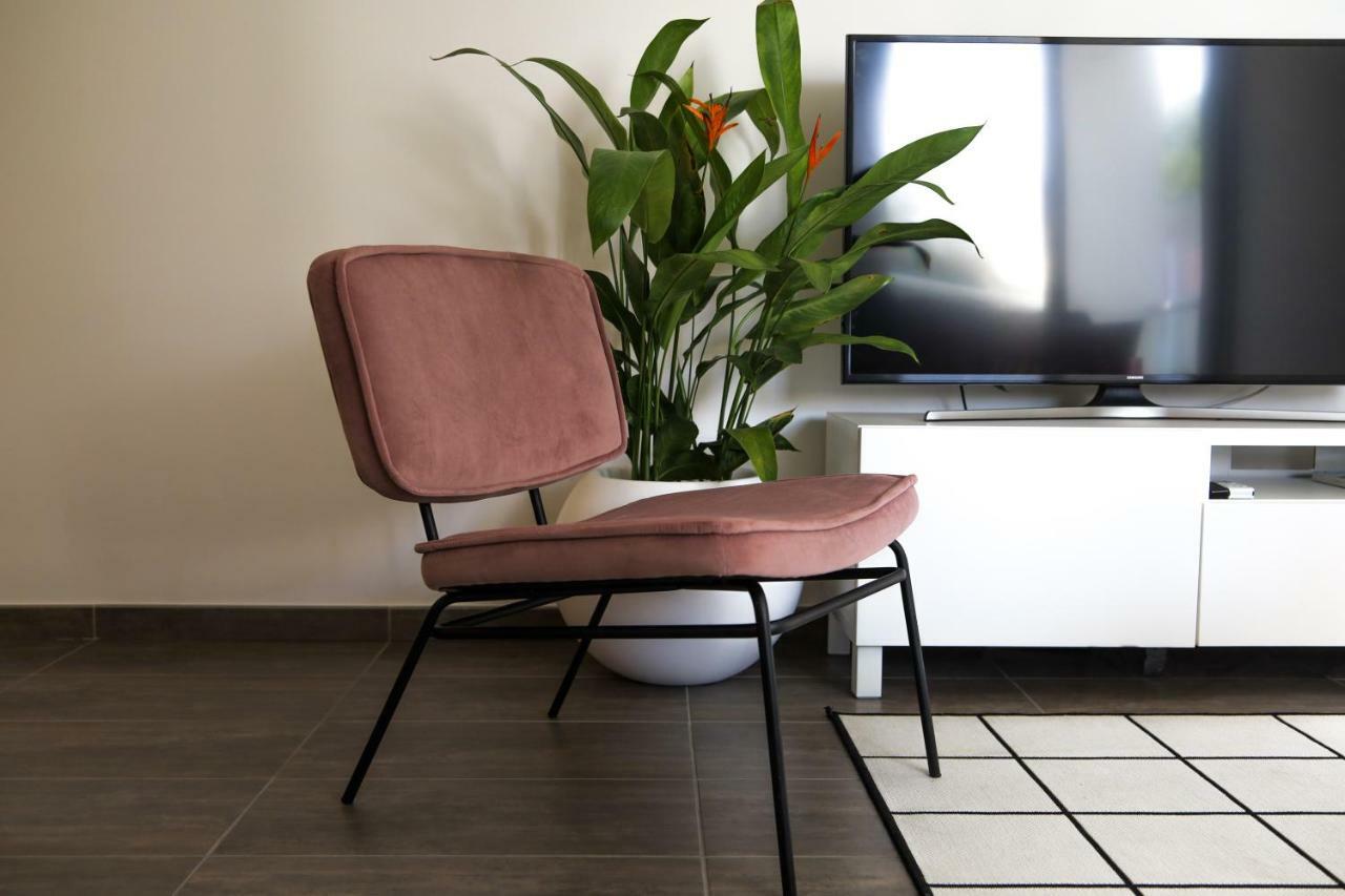 Phaedrus Living City Centre Luxury Flat Anemone 103 Нікосія Екстер'єр фото